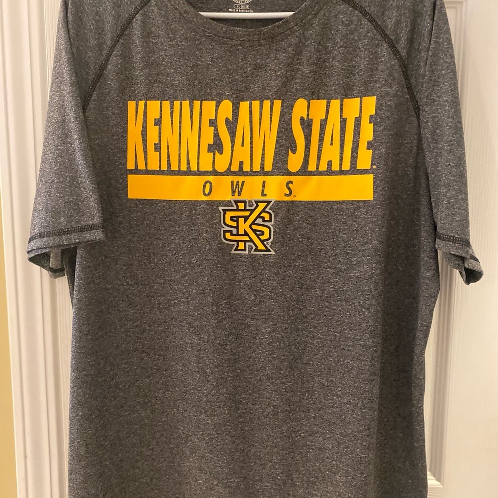 Kennesaw State Owls shirt.  Gently used smoke free home.